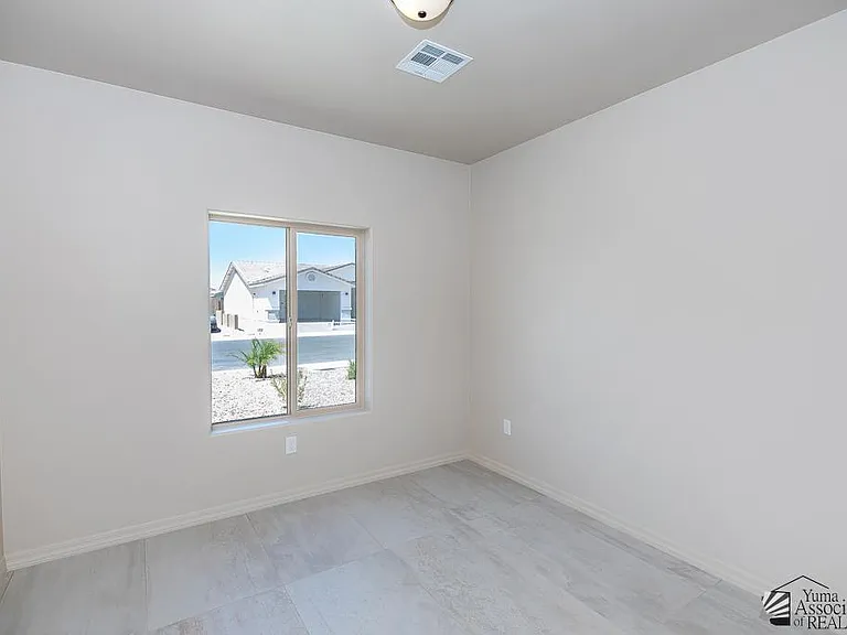 12633 E 51st Pl — Photo 10