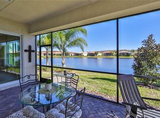 4917 Grand Banks Dr, Wimauma, FL 33598