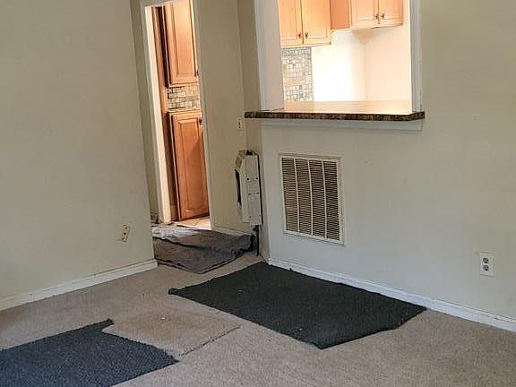 3rd image of 315 Wheeler Ave