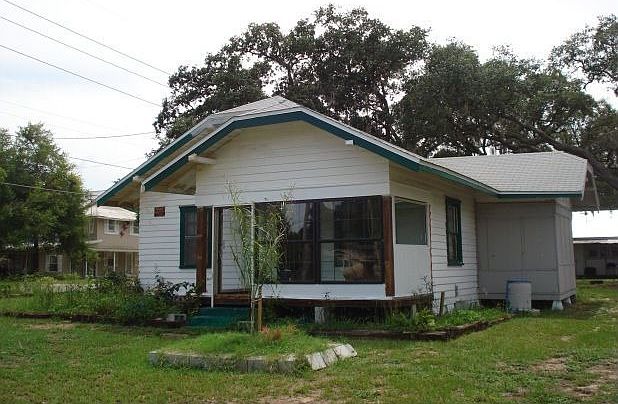 1st image of 285 S Nekoma Ave