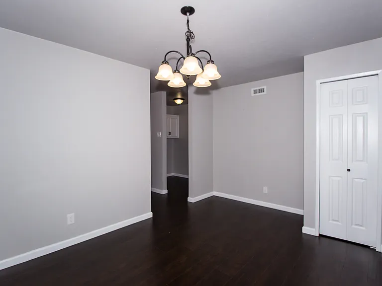 2813 Ripplewood Dr — Photo 13