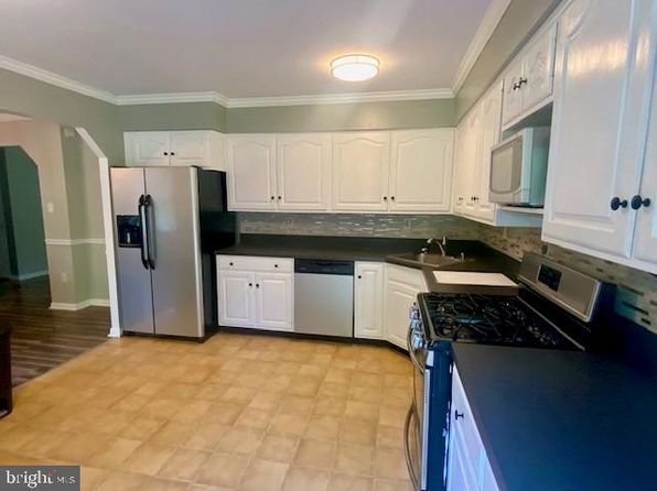 8105 Vacchiano Dr, Port Tobacco, MD 20677
