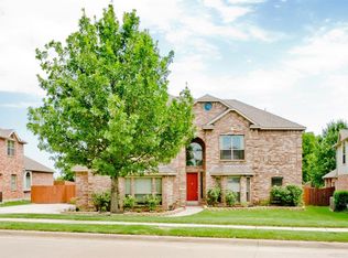 5824 Lamb Creek Dr, Fort Worth, TX 76179