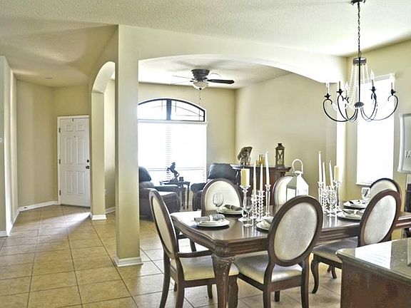 4th image of 416 Summerlyn Dr