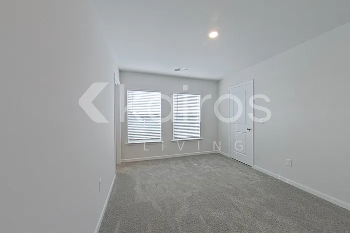 2129 Banyon Cir — Photo 15