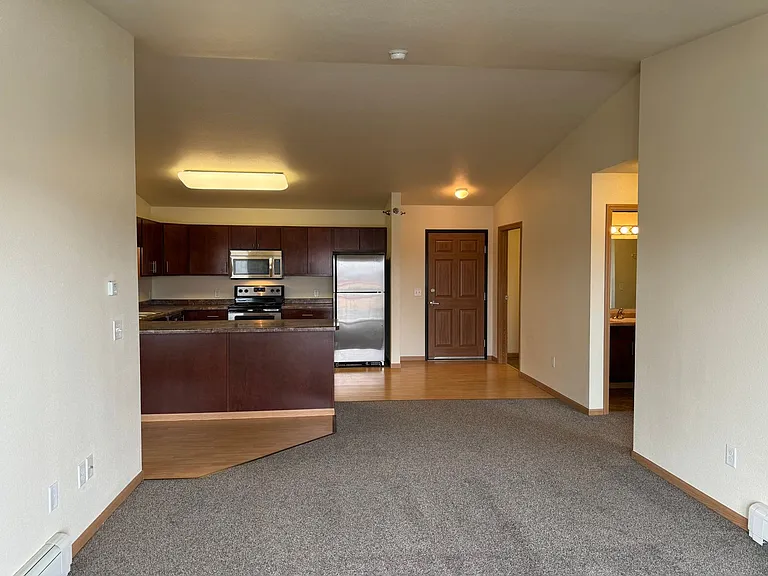 West Lake III Apartments — Photo 145