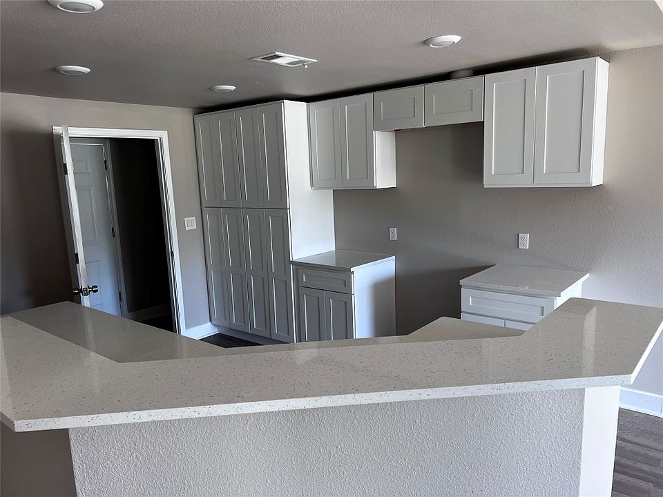 436 W College St TX Zillow Apartments for Rent in