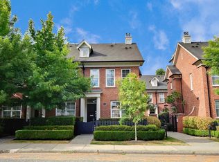 765 W 42nd Ave, Vancouver, BC V5Z 2N8