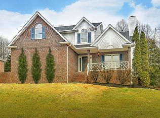 400 Beulah Land Dr, Bluff City, TN 37618