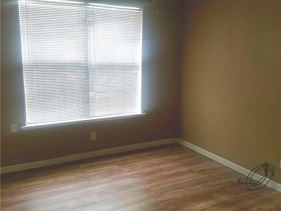 4th image of 5117 Lucille St
