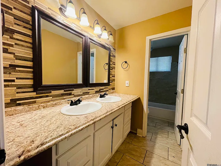 4036 Ridgemont Dr — Photo 35