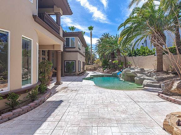 4th image of 1109 Trophy Hills Dr