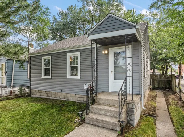 6835 Woodmar Ave, Hammond, IN 46323