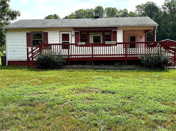 85 Frenchs Store Rd, Cumberland, VA 23040