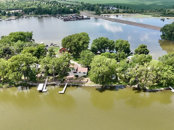 6 Edgewater Rd, Slayton, MN 56172