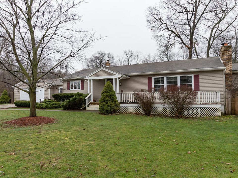 1st image of 1614 Lakeview Dr