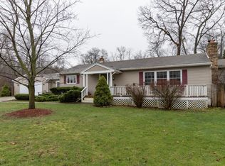 1614 Lakeview Dr, Portage, MI 49002