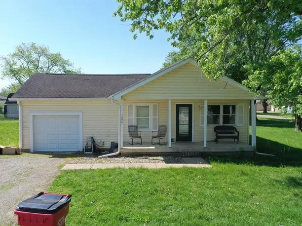 10901 W Sweet Gum St, Yorktown, IN 47396