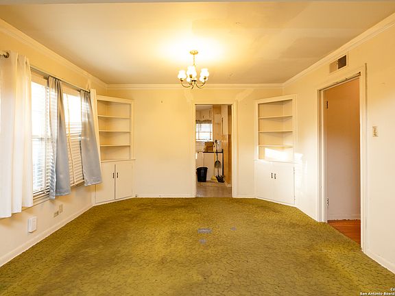 3rd image of 339 Sutton Drive