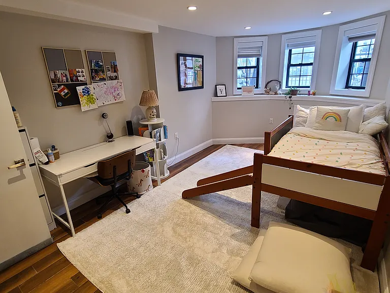 454 Irving Ave #1 — Photo 10