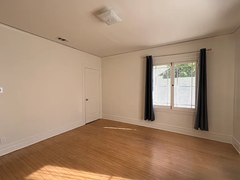 1615 Lyndon St — Photo 28