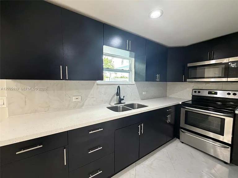9615 NW 3rd Ave — Photo 3