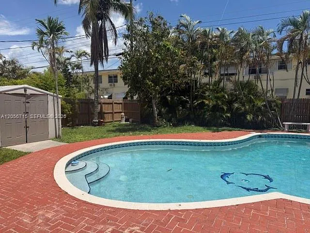 5317 Harrison St — Photo 8