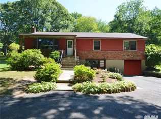 255 Cuba Hill Rd, Huntington, NY 11743