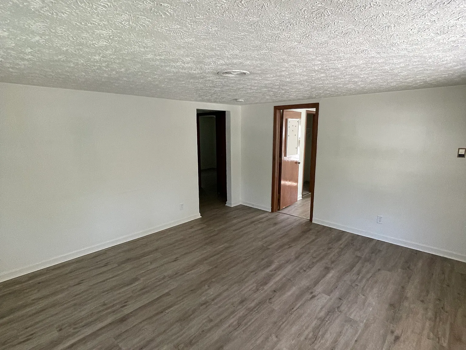 2 bed, 1176 sqft, $1,100 — Photo 4