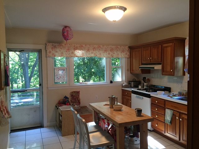 1st image of 37 Everett Ave #1
