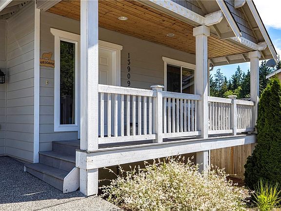 2nd image of 13909 76th Ave NW