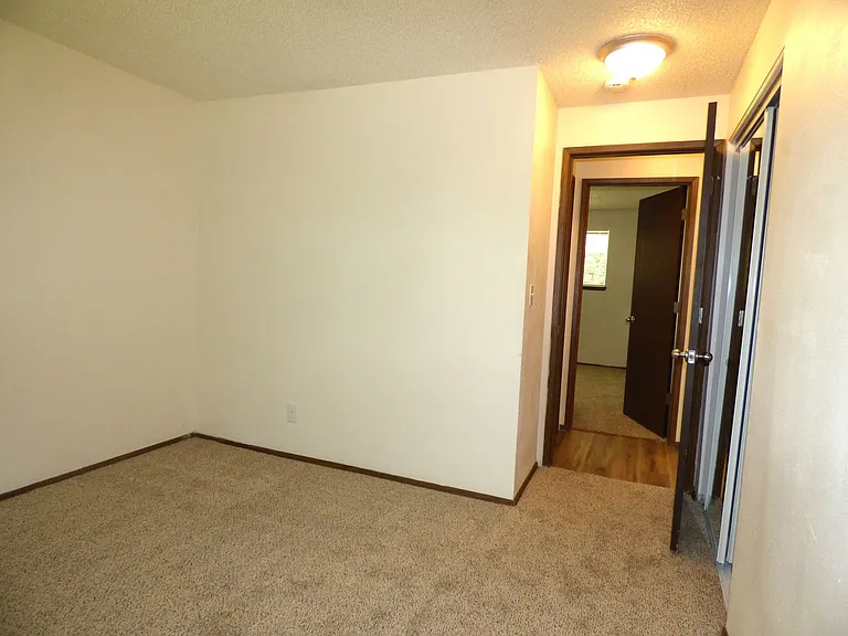 4824 Falcon Ct NE — Photo 30