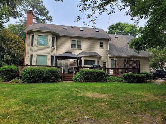 2nd image of 103 Driftwood Ct