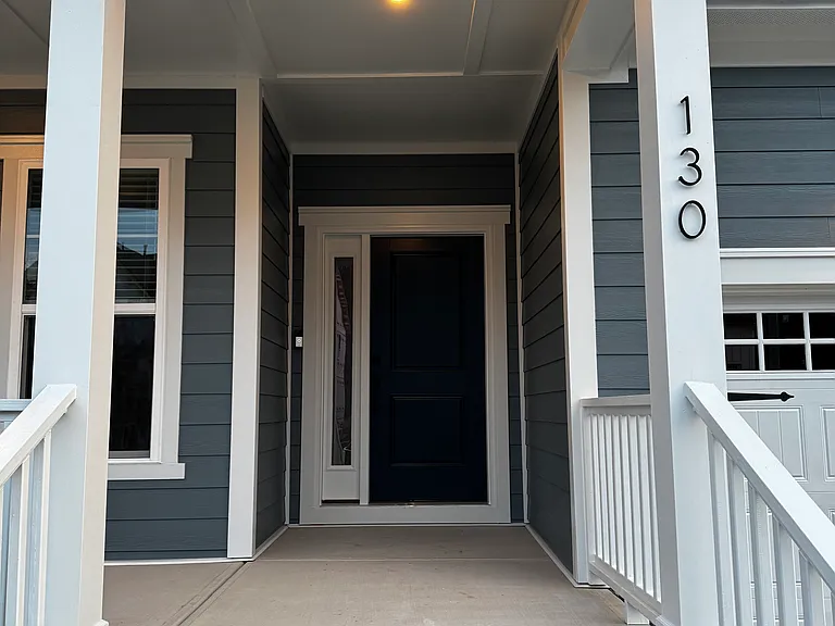 130 Highpointe Dr — Photo 3