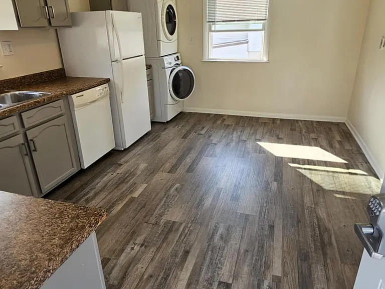 17 W Factory St #2 — Photo 2