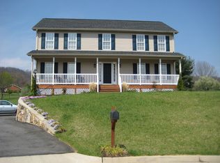 641 Castleridge Rd, Vinton, VA 24179