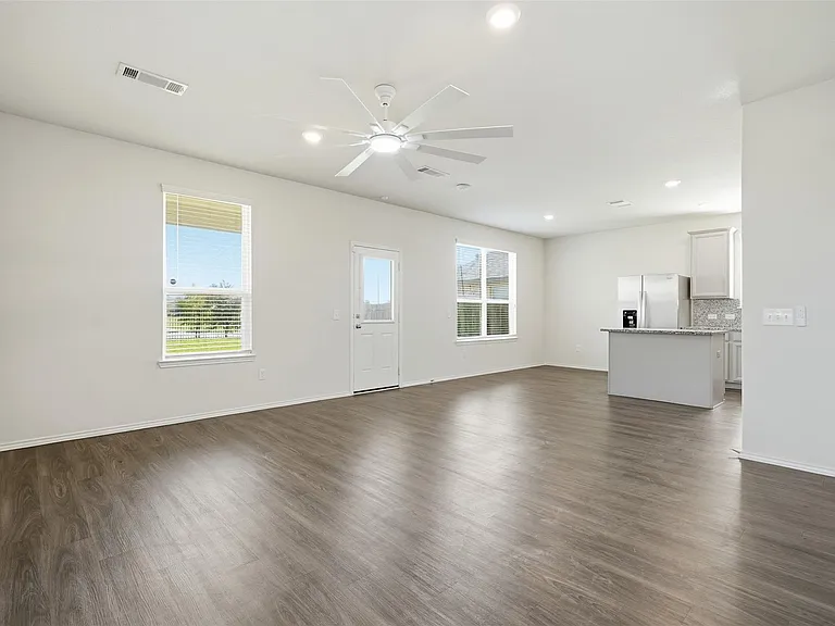25626 Pannier Pl — Photo 5