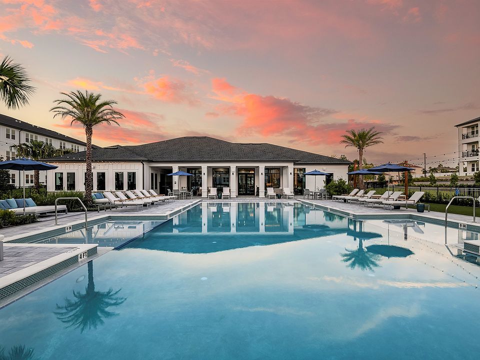 Pool Courtyard
