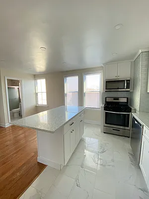 Rented by Gama Group | media 11