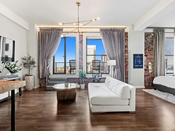 915 Franklin St Unit 8J, Houston, TX 77002