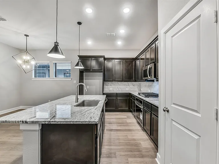 3311 Full Bellied Ln — Photo 11