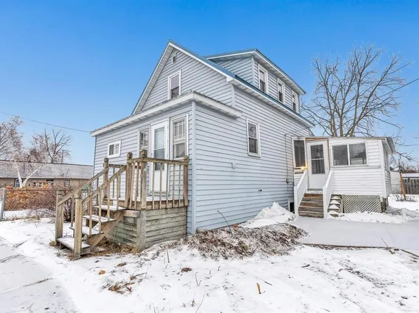 403 Scherer Ave, Oconto, WI 54153