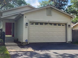 36 Ridgeland Ave, Fox Lake, IL 60020