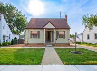 21355 Beechwood Ave, Eastpointe, MI 48021