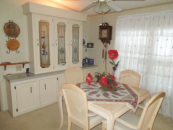 4th image of 355 Melbourn Dr