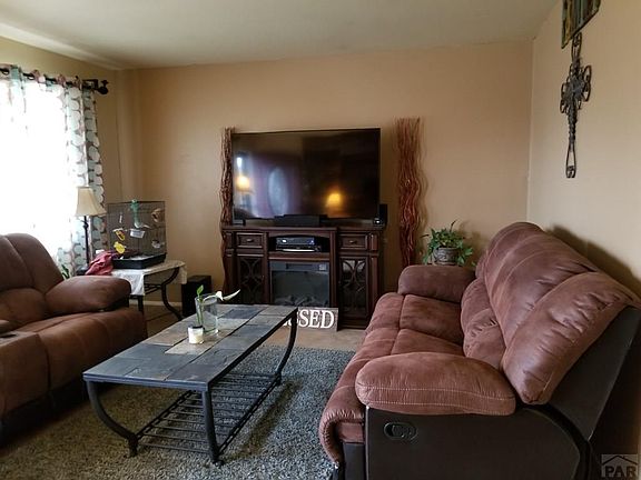 2nd image of 2613 Vinewood Ln