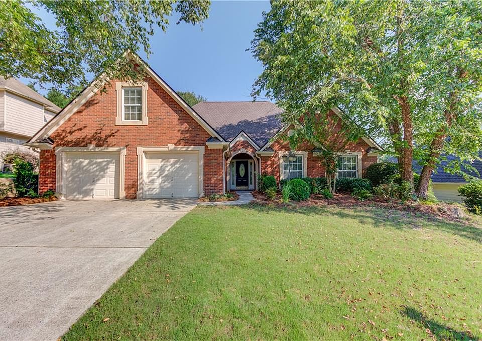 1st image of 805 River Valley Dr