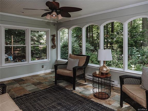 3rd image of 7324 Thrasher Ct
