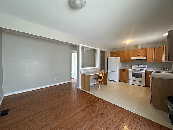 4th image of 871 Chapel Rd