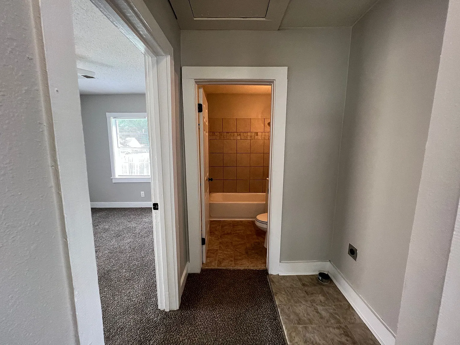 1550 Hugenot St — Photo 3